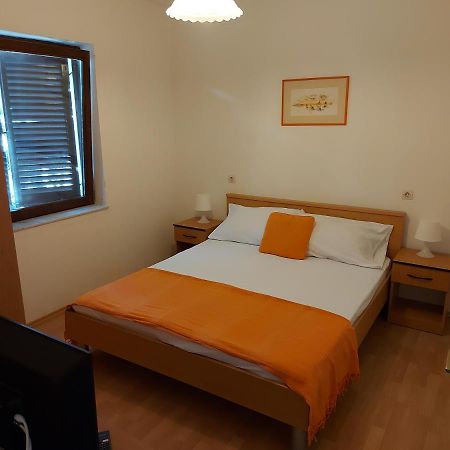 Apartments Keti Pag Town Luaran gambar