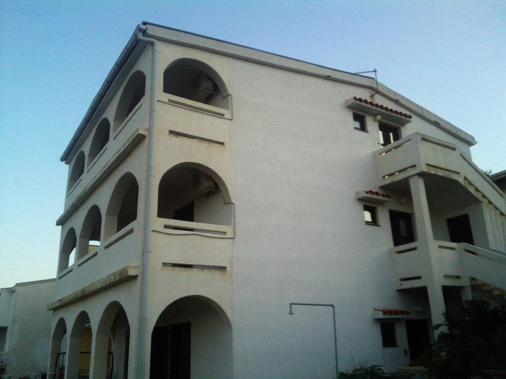 Apartments Keti Pag Town Luaran gambar